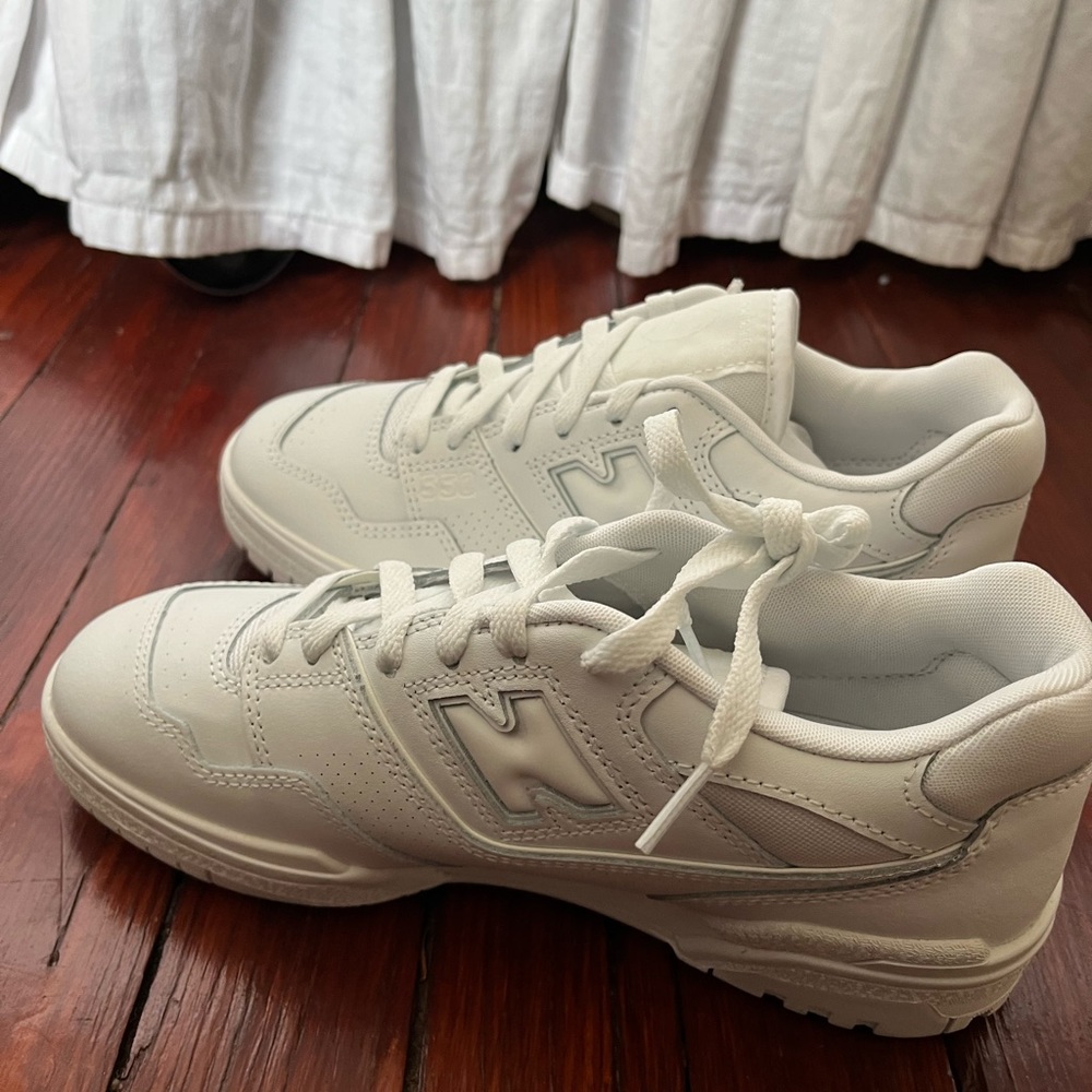 New Balance 550 Women’s Sneakers
